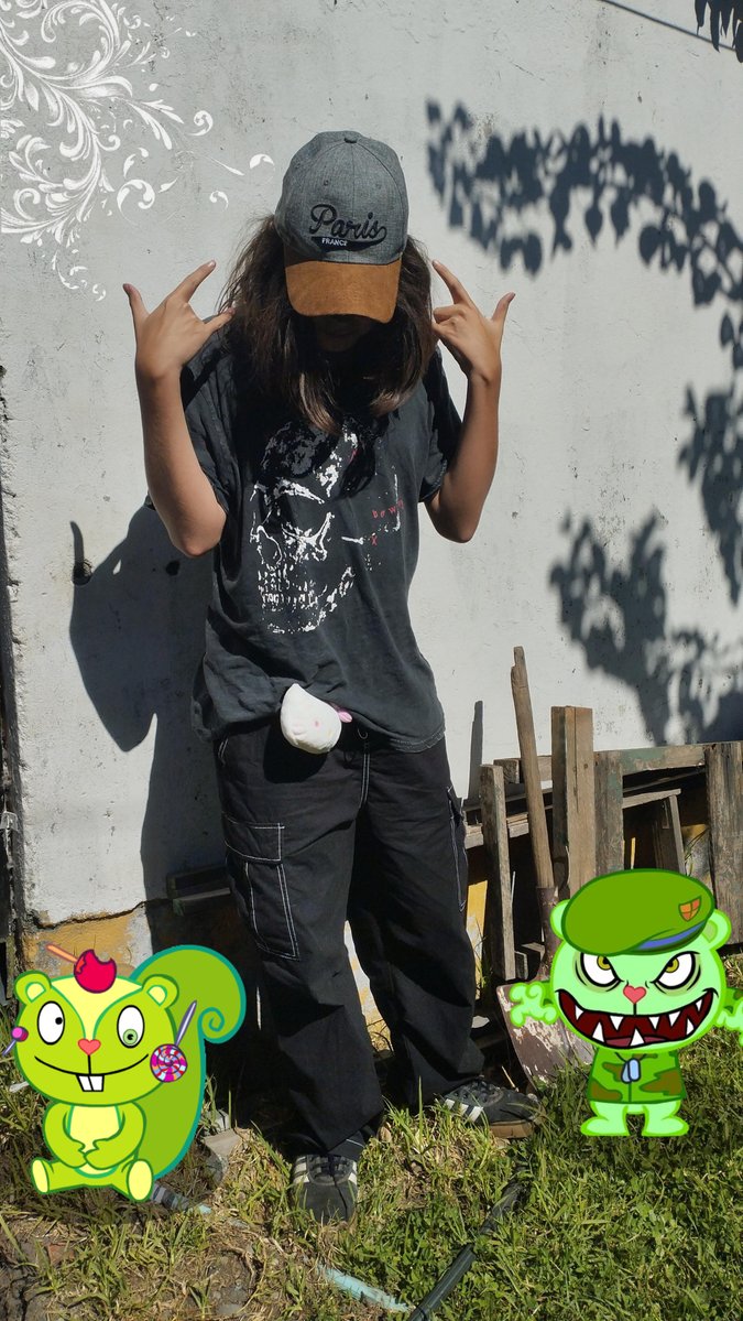 røsez ᵃᵏᵃ swag ✰ .ᐟ #🏳️‍⚧️ #🔮 #💫 tweet media