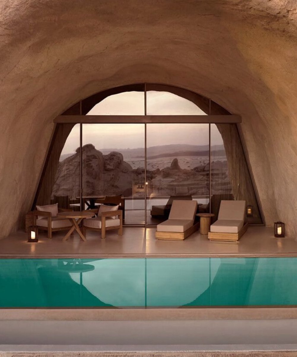 Decoorpic's tweet photo. منتجع ديزرت روك في البحر الأحمر 

️ Desert Rock Resort

يُعدّ مشروع "ديزرت روك" جزءًا من مشروع طموح وغير مسبوق لتطوير السياحة البيئية في المملكة العربية السعودية ، يتناغم هذا المشروع الداخلي مع جبال الجرانيت الشامخة والمناظر الصحراوية الخلابة.
انطلاقاً من لغة الأرض، صُمم مساحات وتجارب جديدة، مبانٍ تندمج بسلاسة مع التكوينات الصخرية، مستوحاة من حضارات الأنباط القديمة التي سكنت المنطقة. تقع المساحات الداخلية والخارجية داخل الشقوق والكهوف، أو على المنحدرات المظللة، مستفيدةً من المناخات المحلية المعتدلة ومقللةً من اكتساب الحرارة الشمسية. تُخفي هذه المواقع المنعزلة معالم المبنى خلال النهار، بينما تتوهج ليلاً كفوانيس صغيرة متناثرة على الكتلة الجبلية.
يُرسي هذا المشروع معايير جديدة للاستدامة والسياحة المستدامة على جميع المستويات؛ بدءًا من التخطيط والبناء وصولًا إلى التشغيل. سيتم إعادة تدوير معظم مواد البناء من الموقع نفسه، مما يقلل من تأثير المباني على البيئة المحيطة، ويجعل الأشكال الجديدة متناغمة مع ألوانها ومعادنها. كما تُقلل المرافق الموزعة من البصمة البيئية للمنتجع، وتُشجع على استكشاف الموقع على نطاق أوسع، وخوض المغامرات، والاكتشاف؛ مُعرّفةً الزوار بجميع الأبعاد الثقافية والأثرية والجيولوجية لهذا المكان الرائع. 

المنتجع يحتوي على:

64 فيلا وجناح

المنتجع صممته شركة الهندسة العالمية:

Oppenheim Architecture

رابط المنتجع :

https://t.co/dvMTGpYLM1