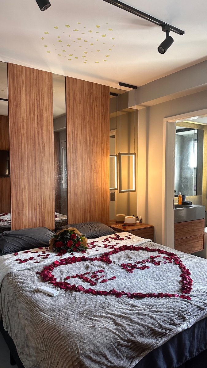 diplomata de barzinho tweet media