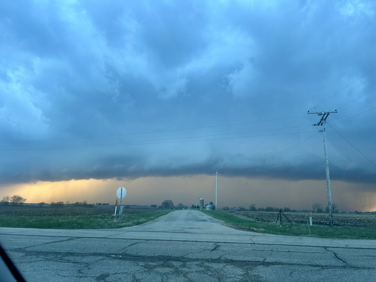 Quaker Lane tweet media