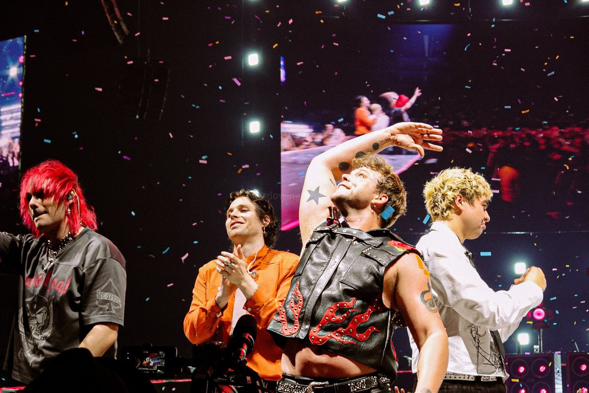 5SOS UPDATES ★ tweet media