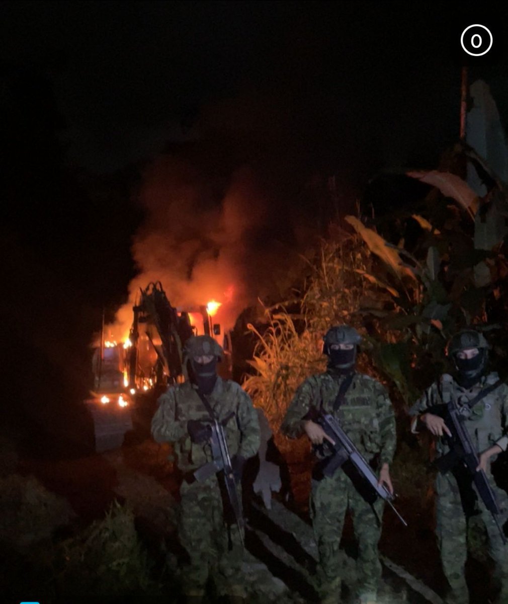 Fuerzas Armadas del Ecuador tweet media