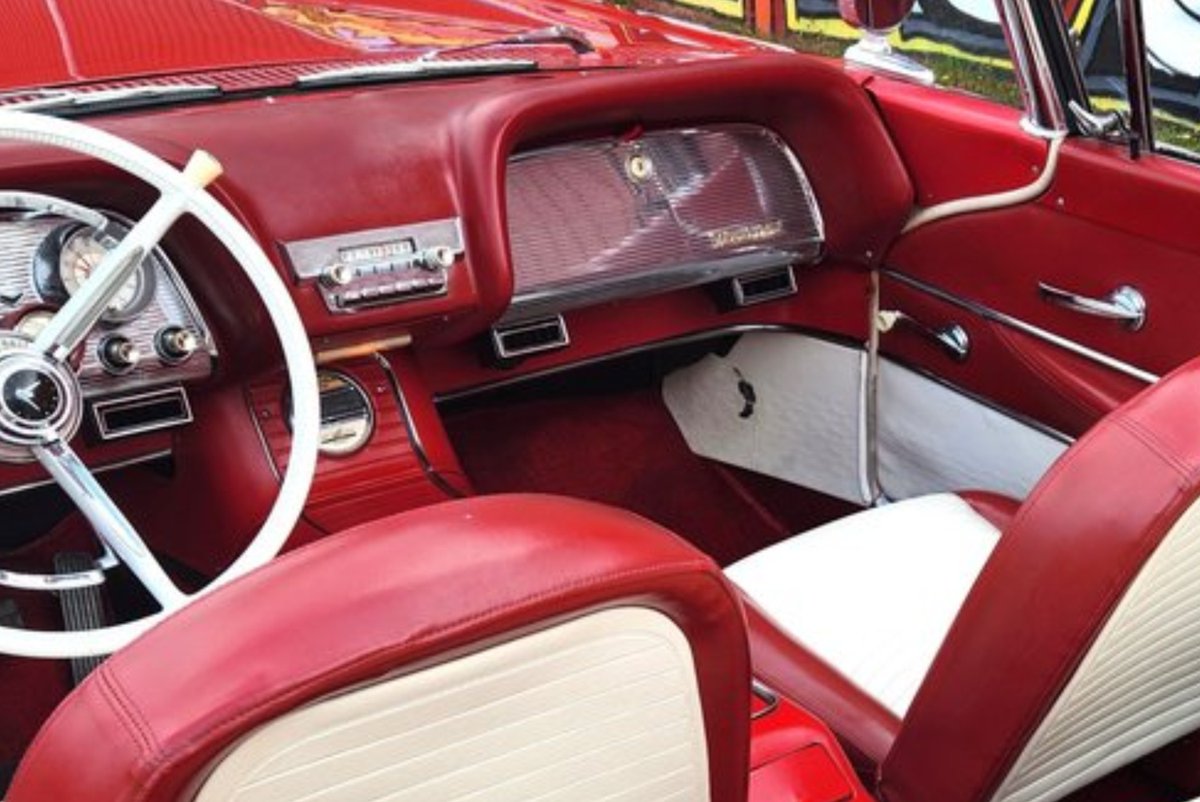 eClassicAutos tweet media