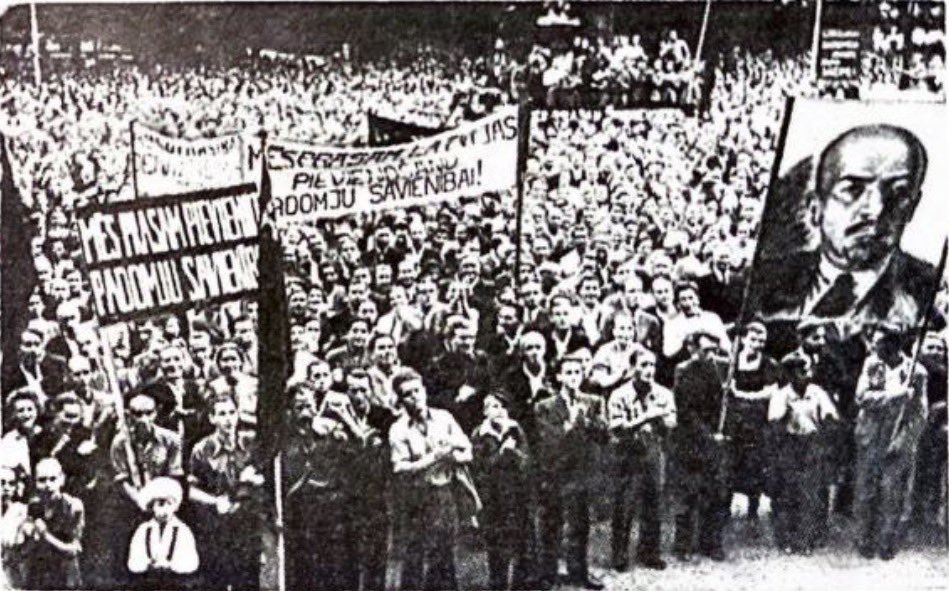 Red Book tweet media