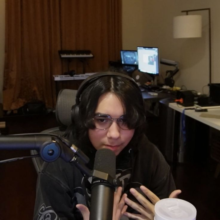 ᯓ yumi's PR manager tweet media