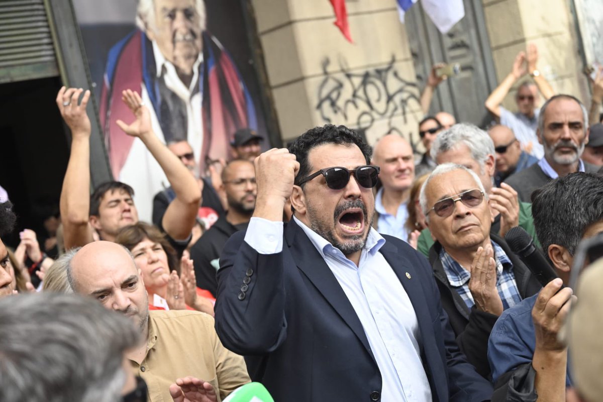 El Profe tweet media