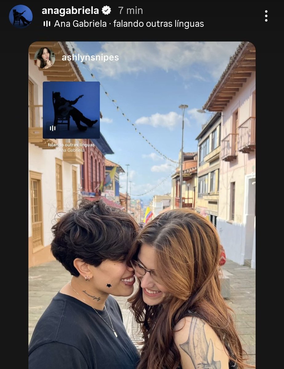 elas são tão piticas e românticas mamães

DISCO VOADOR