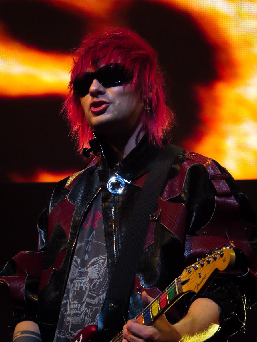 5SOS UPDATES ★ tweet media