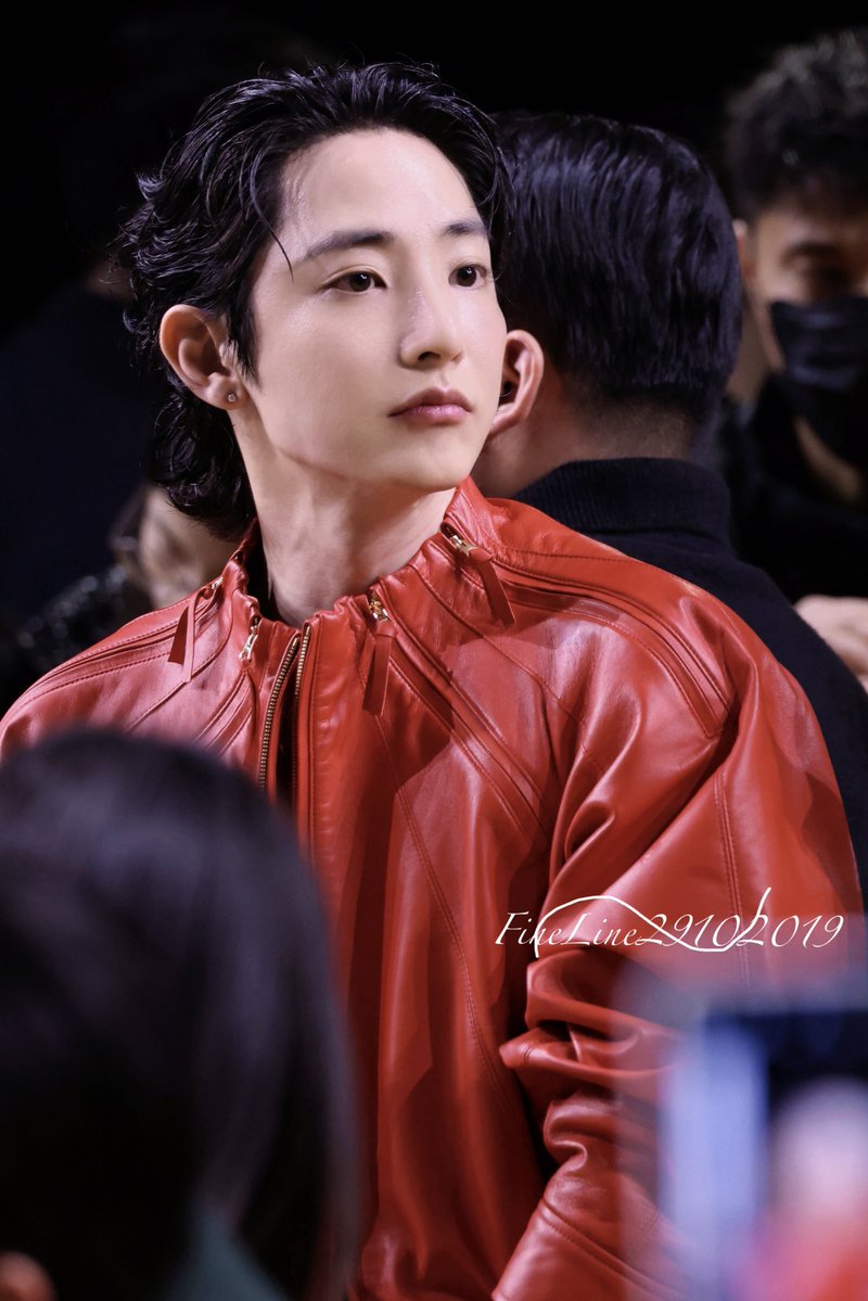 FineLine29102019 tweet media