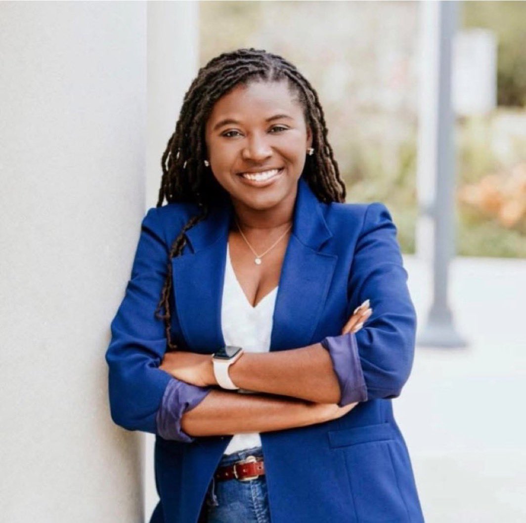 𝓝𝓲𝓴𝓴𝓲 𝓑𝓪𝓻𝓷𝓮𝓼 tweet media