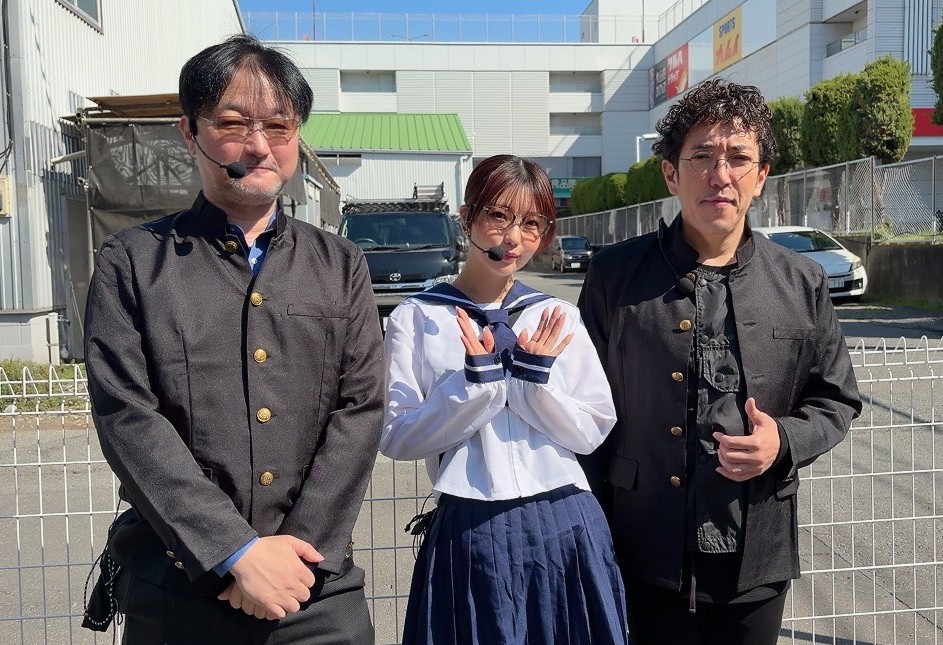 garizo2's tweet photo. 突然の告知、失礼します。
久しぶりとなる「問題児木村〜教えてガリぞう先生」は、初実戦となるメガフェイス1180座間店でayasiさんをゲストに迎えての収録です。
セーラー服が眩しすぎて直視できませんが、得意機種で先生っぽくなれるよう努めます。
#PR
#メガフェイス1180座間 https://t.co/HCTfFw1KJi