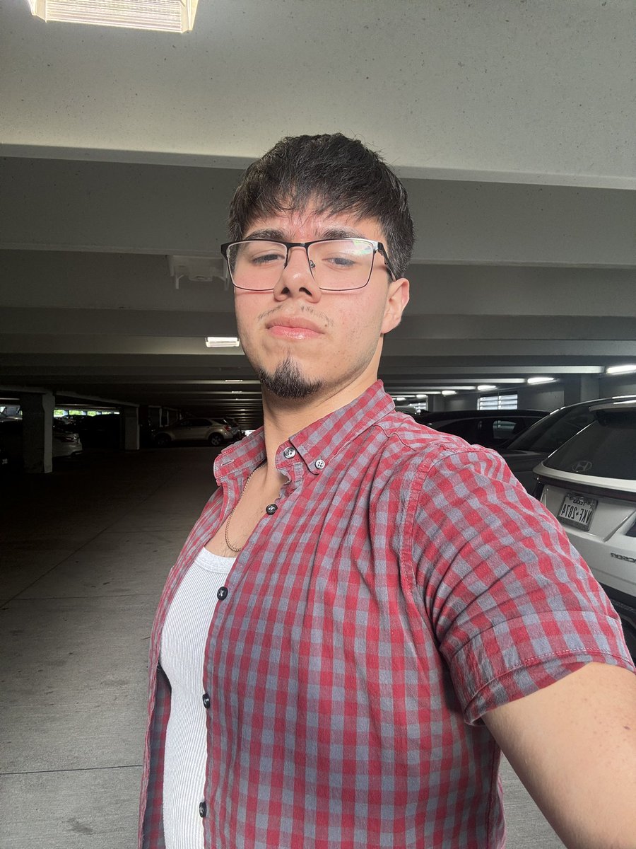 carlos ✧ tweet media