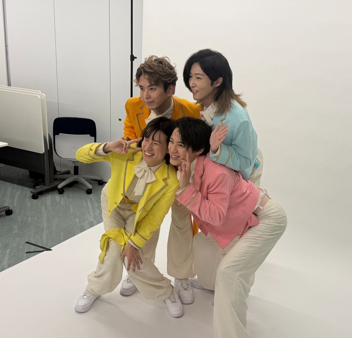 モナキ tweet media