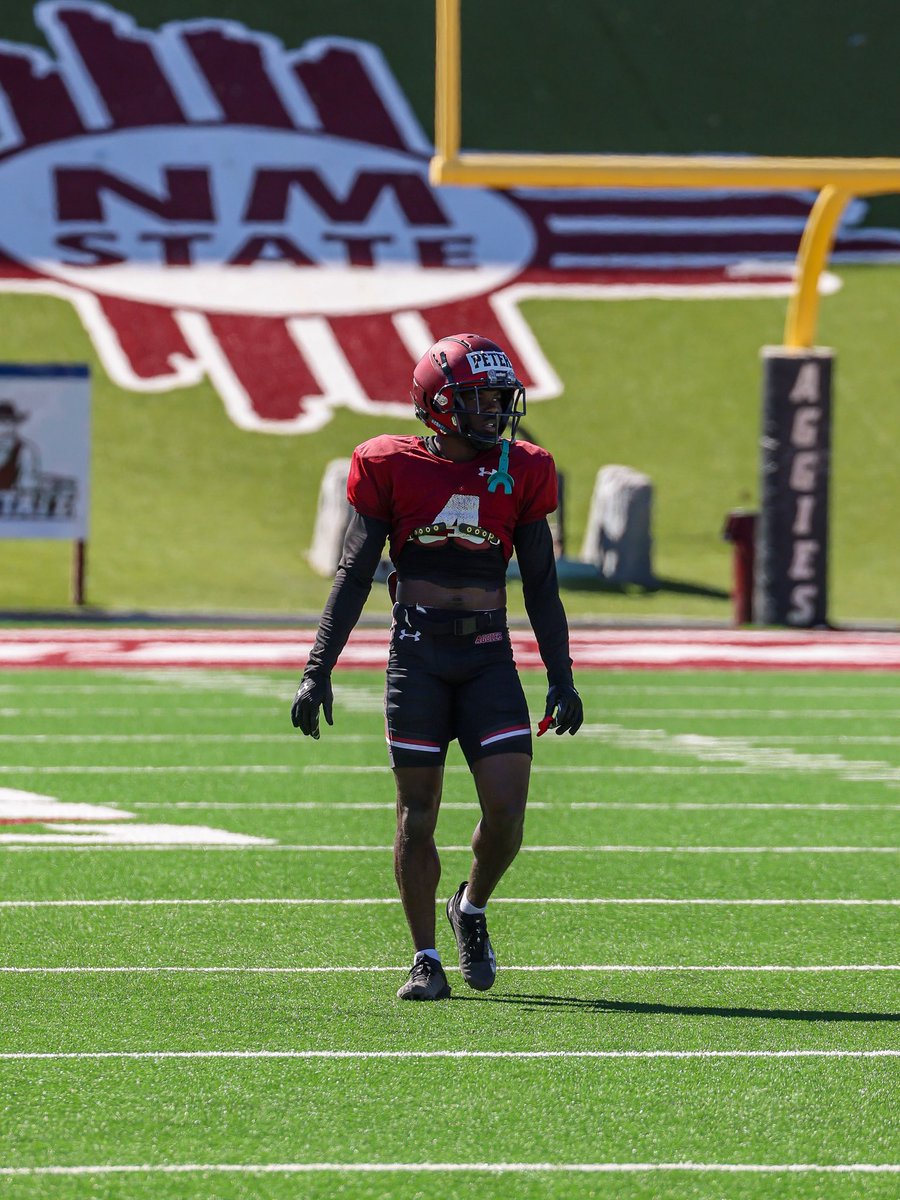 De’Marcus “ the janitor ” Peters tweet media