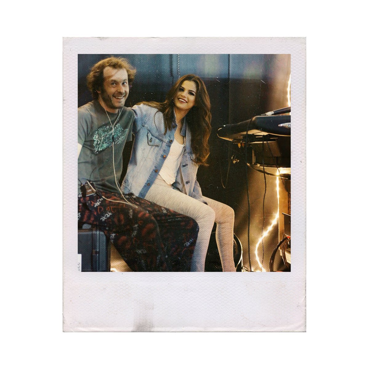 comfort selena gomez tweet media