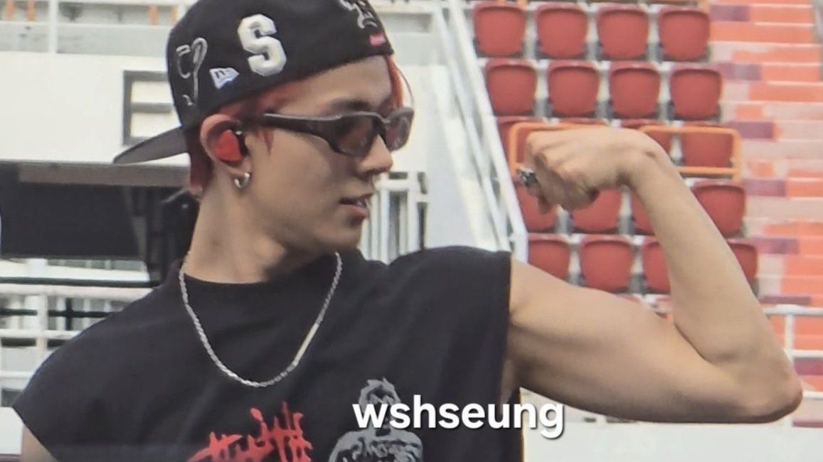 ꒰ྀི১ ໒꒱ིྀ tweet media