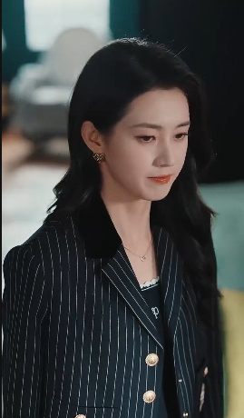 03Debbie13662's tweet photo. eople in their social circle insist that the similarity is only in appearance, but the emotional tension suggests something deeper #PopularShortDrama #ShortDramaRecommendation #MainlandShortDrama #Love #City https://t.co/ZwckdF676m https://t.co/fB7iYDfQIj