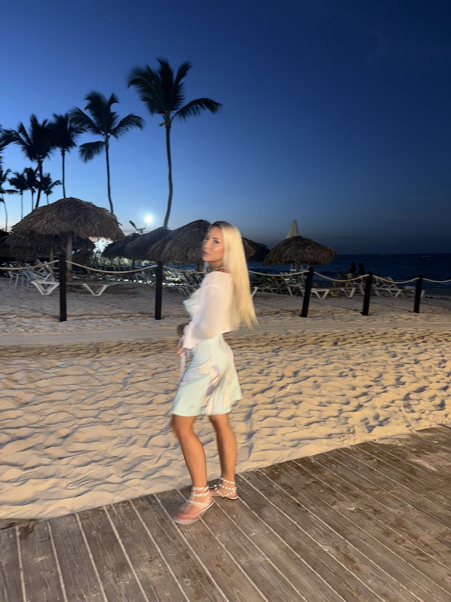 GoddessMarieCruz tweet media