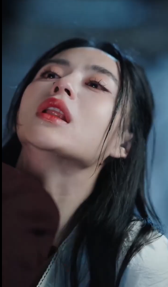 03Debbie13662's tweet photo. Determined to change her fate, she calmly cuts ties with the man who betrayed her and instead forms an alliance with her sworn enemy #PopularShortDrama #ShortDramaRecommendation #MainlandShortDrama #Love #City https://t.co/jUXav3vmFm https://t.co/uQJ6Jqlss2