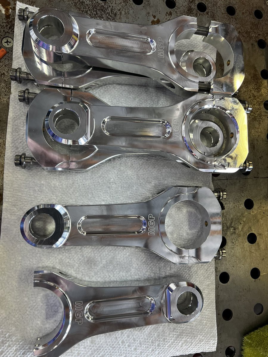 frankhawleydrs's tweet photo. New MGP Connecting Rods for the Funny Car this week 👍👍
#frankhawleydragracingschool
#manleyperformance
#mgpconnectingrods https://t.co/xvC58aQyaQ