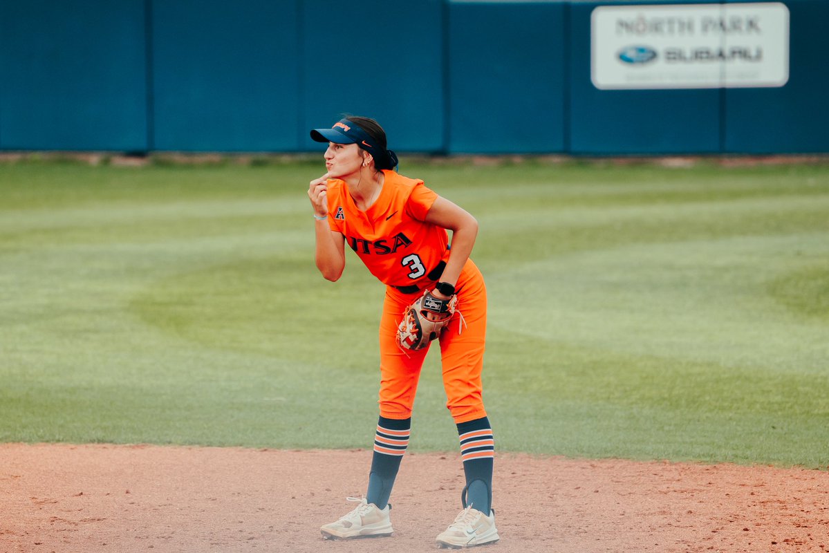 UTSASoftball's tweet image. Thursday Frames 📸

#BirdsUp 🤙 | #LetsGo210 | #PluckEm 🪶