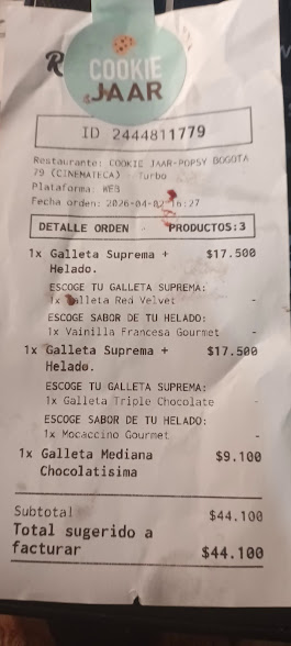 Clara Robayo tweet media