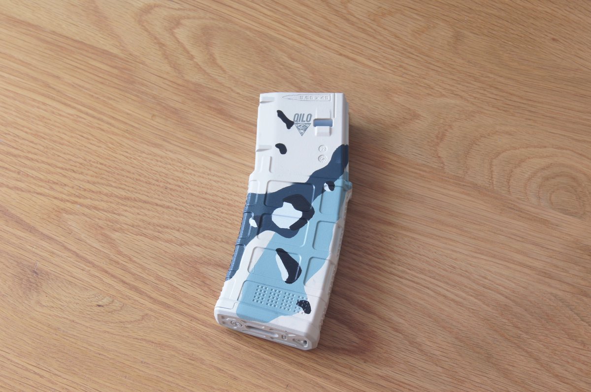 asenyaku's tweet photo. QILO×Whitephos×Illproスタイル　Blueberry Choco Chip PMAG 完成しました。GunsmodifyのMWS PMAGのシェルに塗装（本家はTMAGです)
ドンピシャなカラーを探すのに苦労しましたがどうでしょうか？ https://t.co/tnzbtmX5Cm