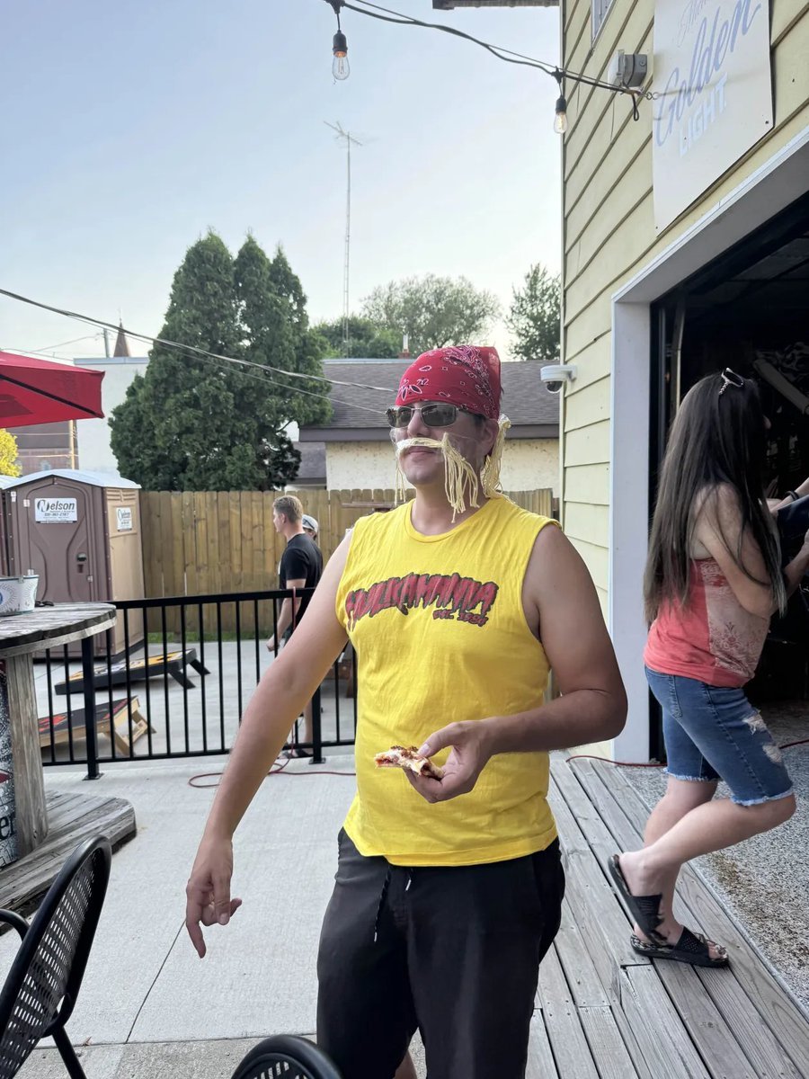 Muttering John tweet media