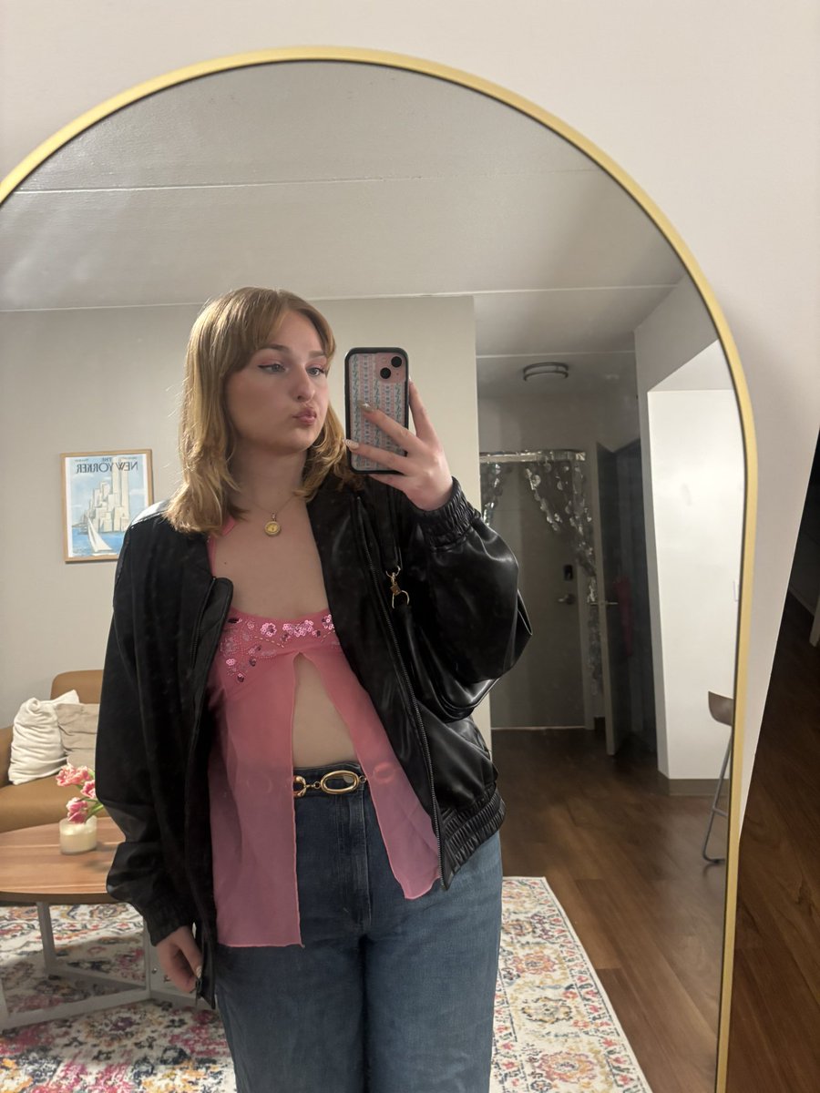 meg🐈⬛❤️🔥 #teammyki tweet media