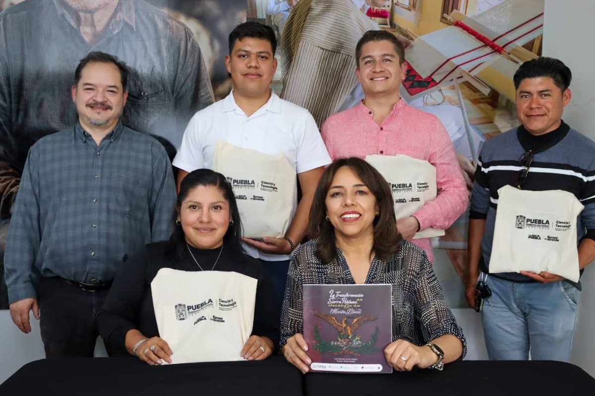 SecihtiGobPue's tweet image. Tuvimos una mesa de trabajo con la diputada Elisa Limón 🤝🏼 Un encuentro enfocado en compartir ideas y sumar #esfuerzos para construir un mejor rumbo para nuestro estado.

💡 Hablamos de #innovación como pieza clave para generar oportunidades y fortalecer el #desarrollo