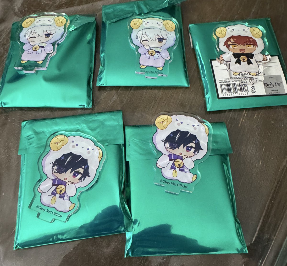 Valentina 🖤🤍💜 tweet media