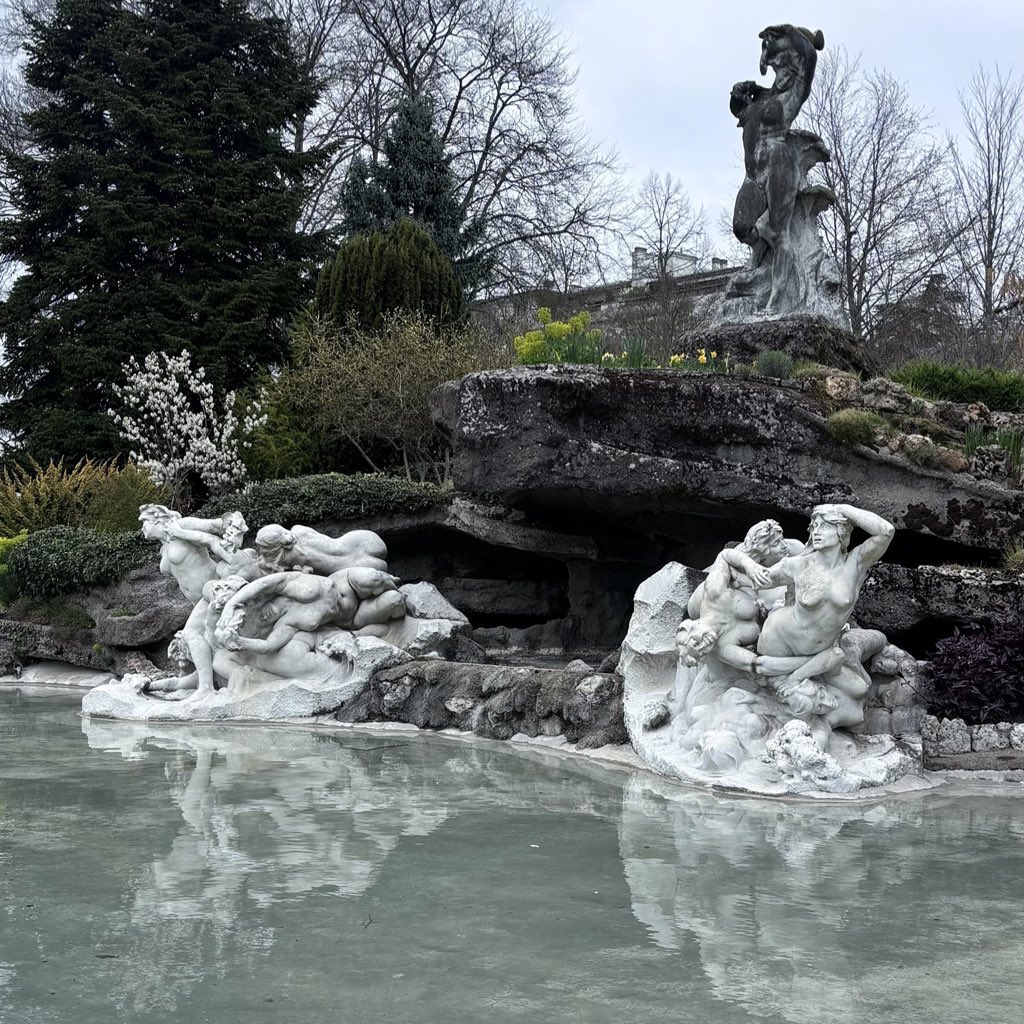 صوفي⁷ tweet media