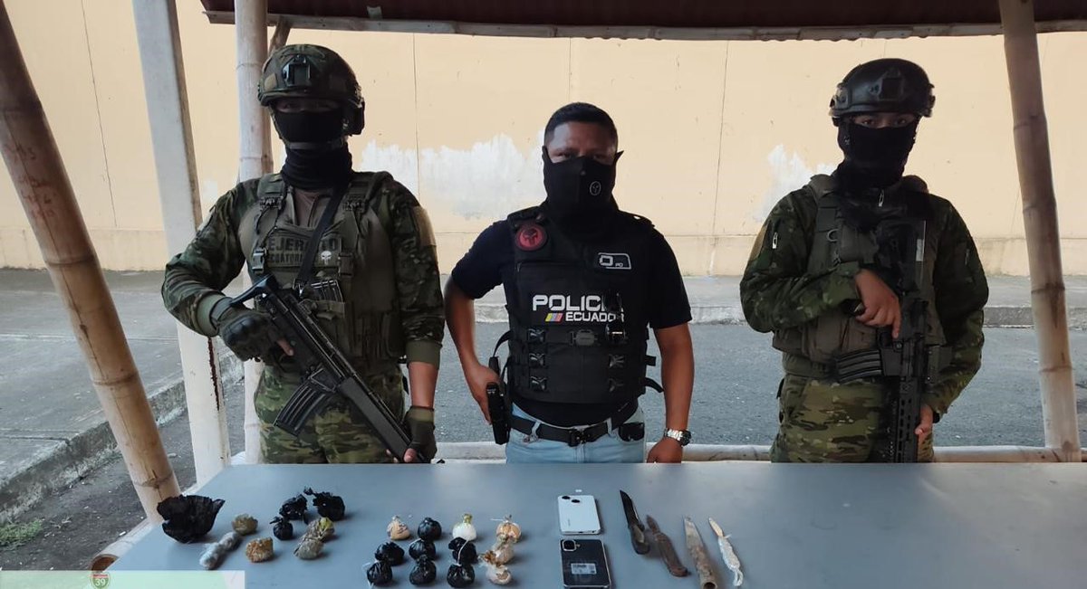 Fuerzas Armadas del Ecuador tweet media