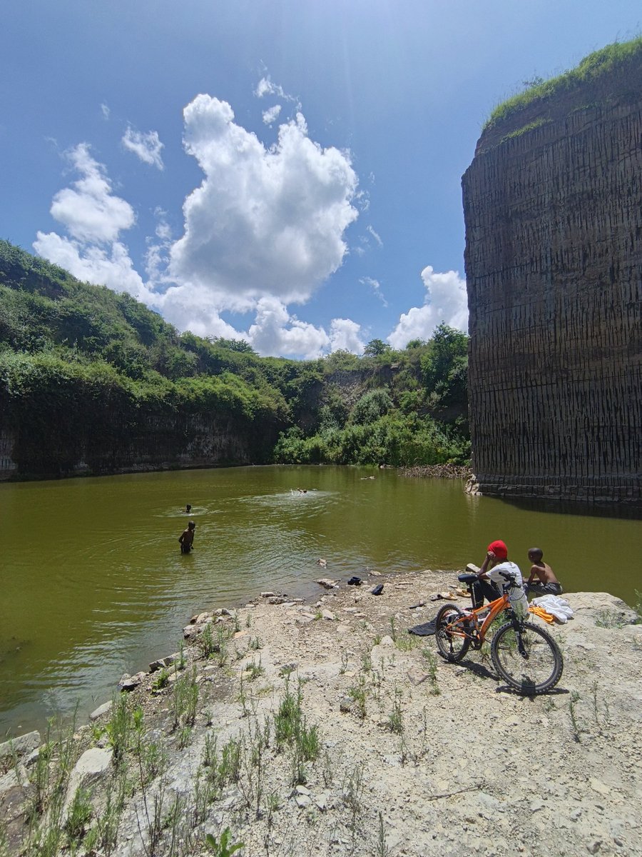 CosBundi tweet media