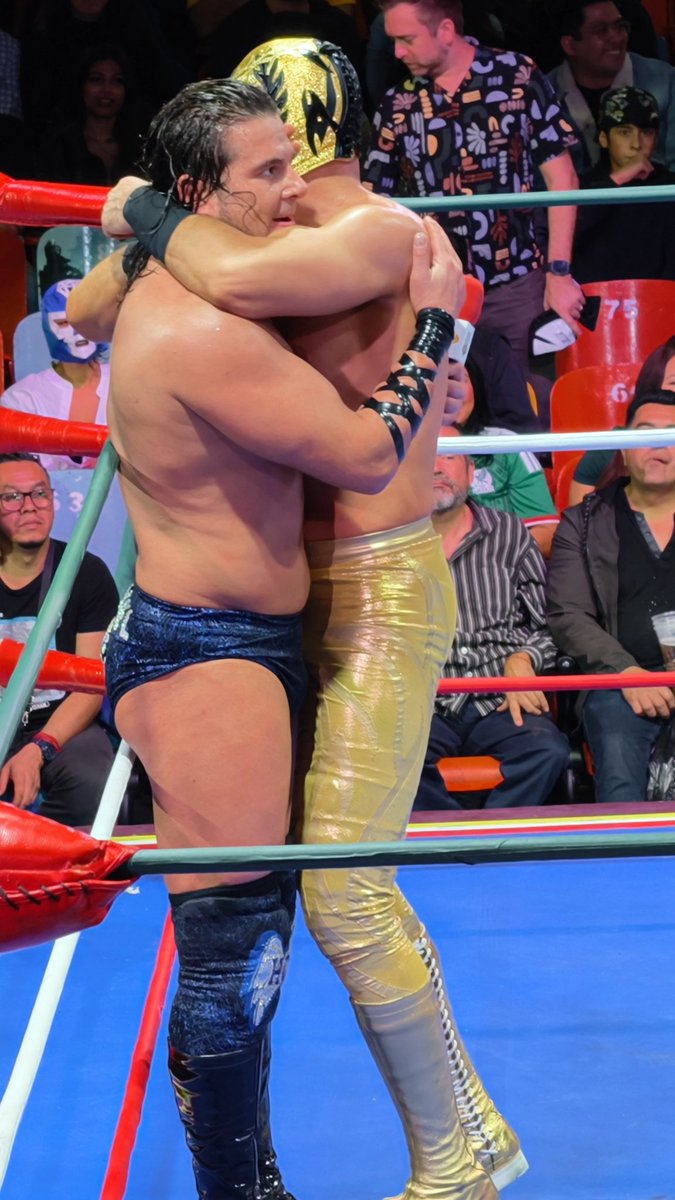 Lucha Libre Caliente 🤼‍♂️ tweet media