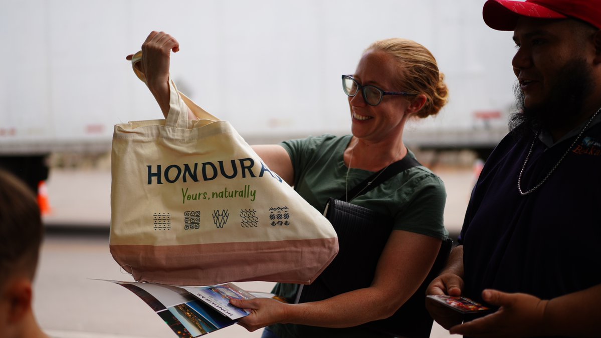 Tgustahn tweet media