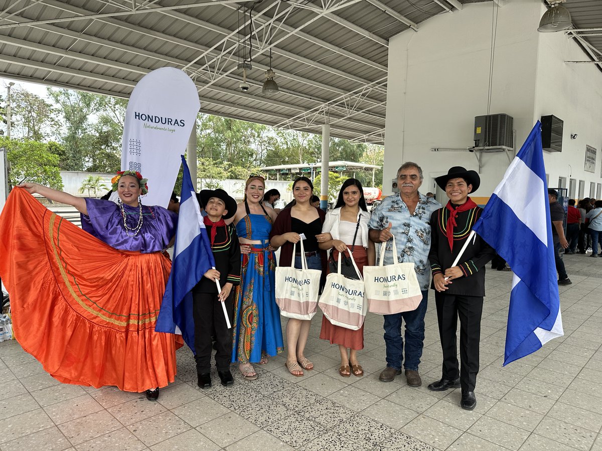 Tgustahn tweet media