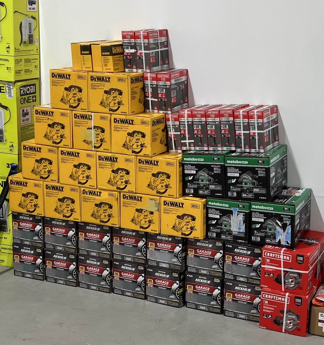 Glitched Deals tweet media