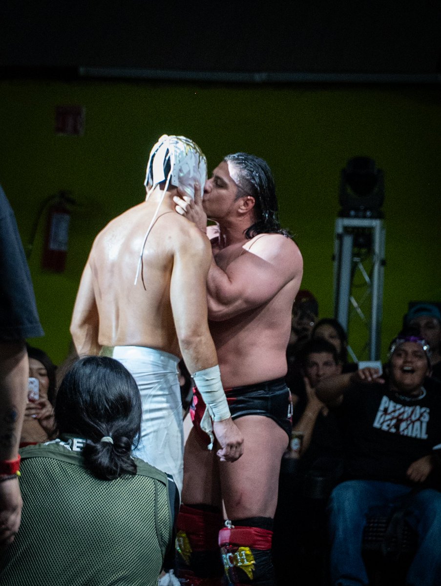 Lucha Libre Caliente 🤼‍♂️ tweet media