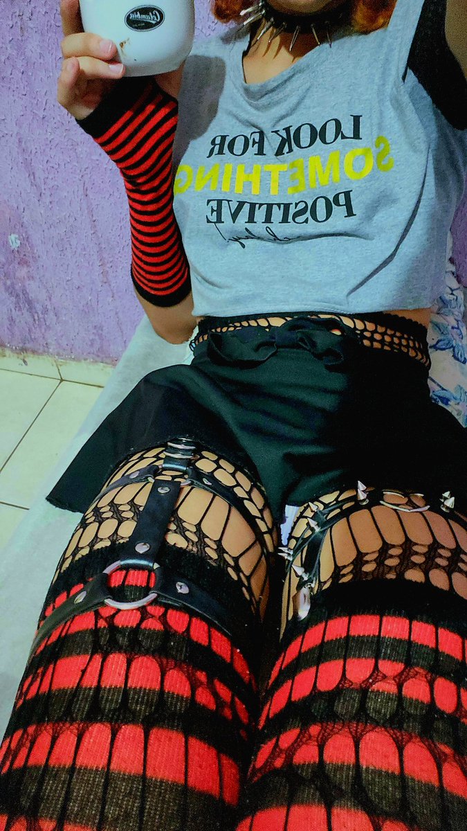 Anny_112 tweet media