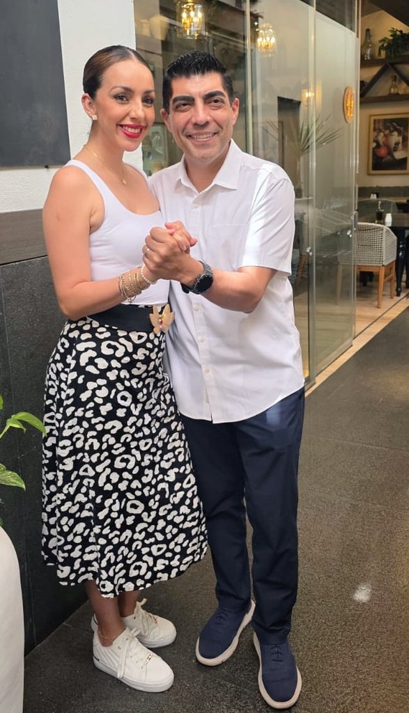 Candelaria___'s tweet photo. Un gusto saludar a la diputada local de #Jalisco @YussaraCG, siempre activa, impulsora de una agenda feminista y referente de iniciativas progresistas a favor de la ciudadanía!! 🤝✅

#Avanzamos!! https://t.co/OSG4c0CuUw