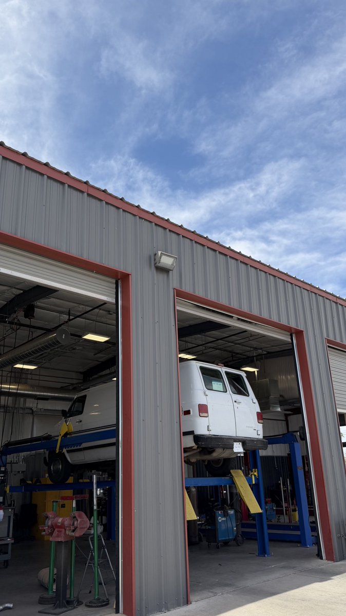 おーもと tweet media