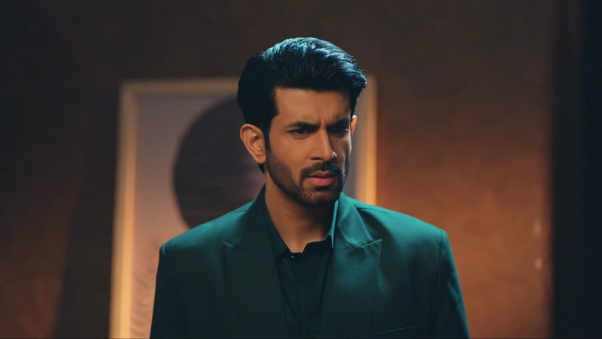 AnjuMaanManiac🦄 #NamikPaulisBack!💕 tweet media