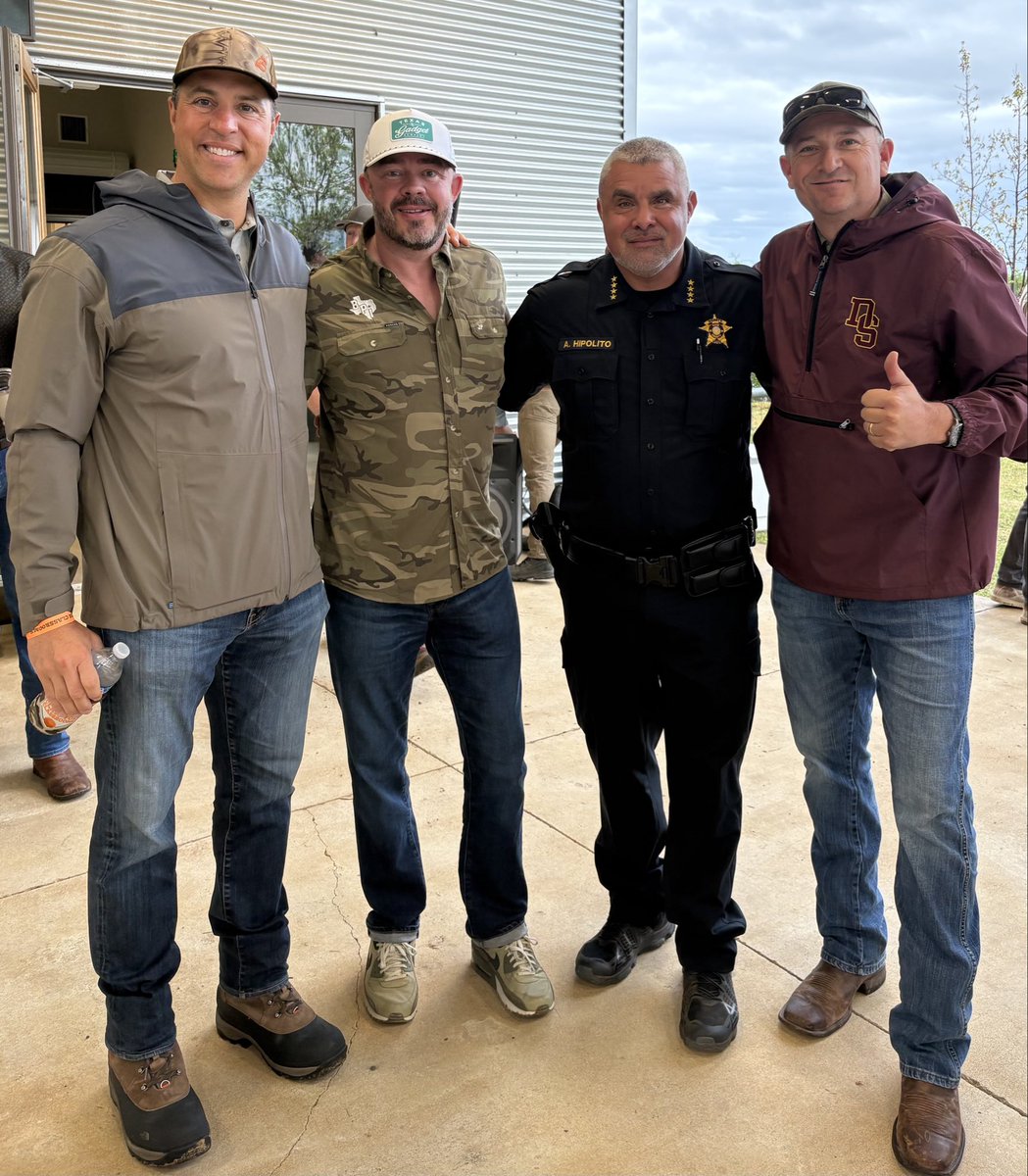 Mark Teixeira tweet media