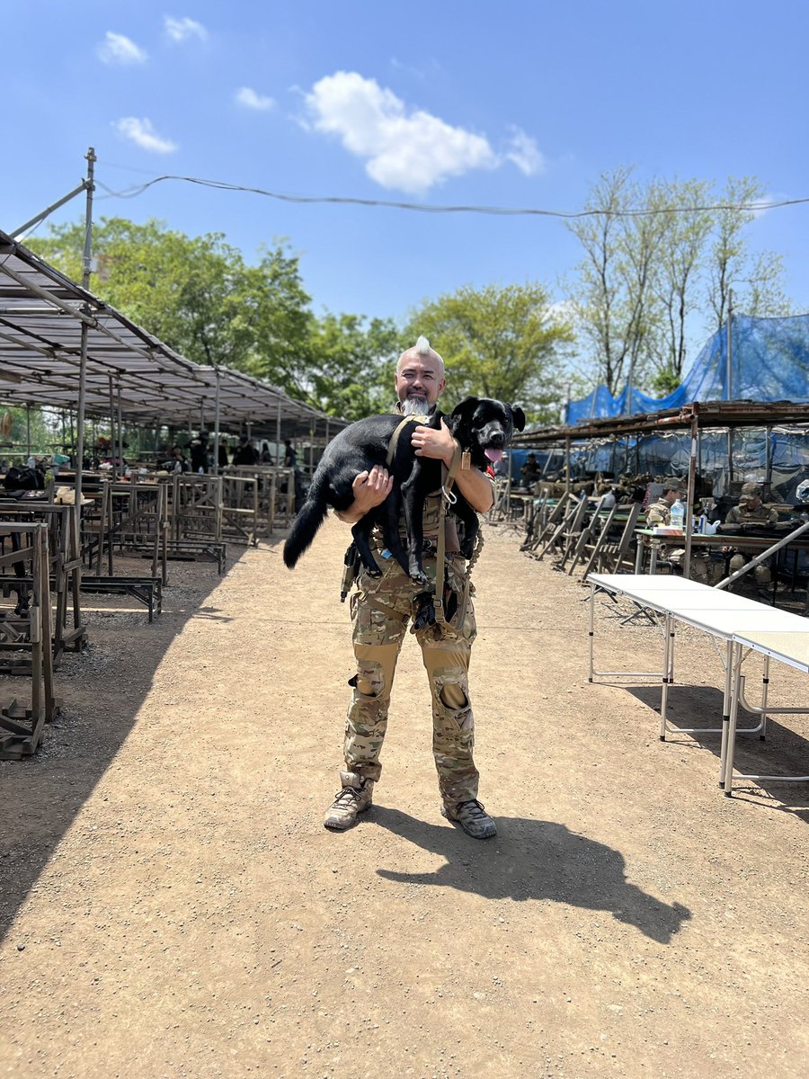 泥番長 tweet media