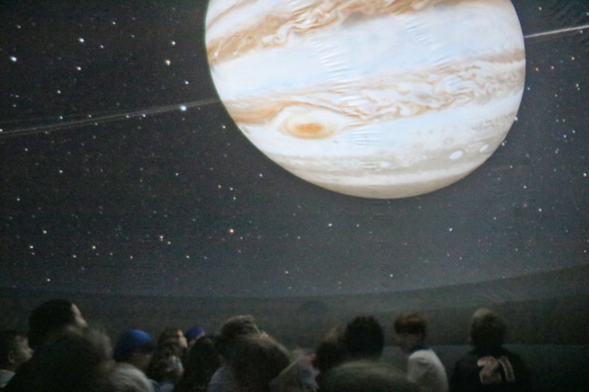 Thanks to Eugene Ware Elementary in Fort Scott, Kansas for having me out to present 9 #planetarium shows for their students today! #portableplanetarium #adastra #fortscottks #eugenewareelementary