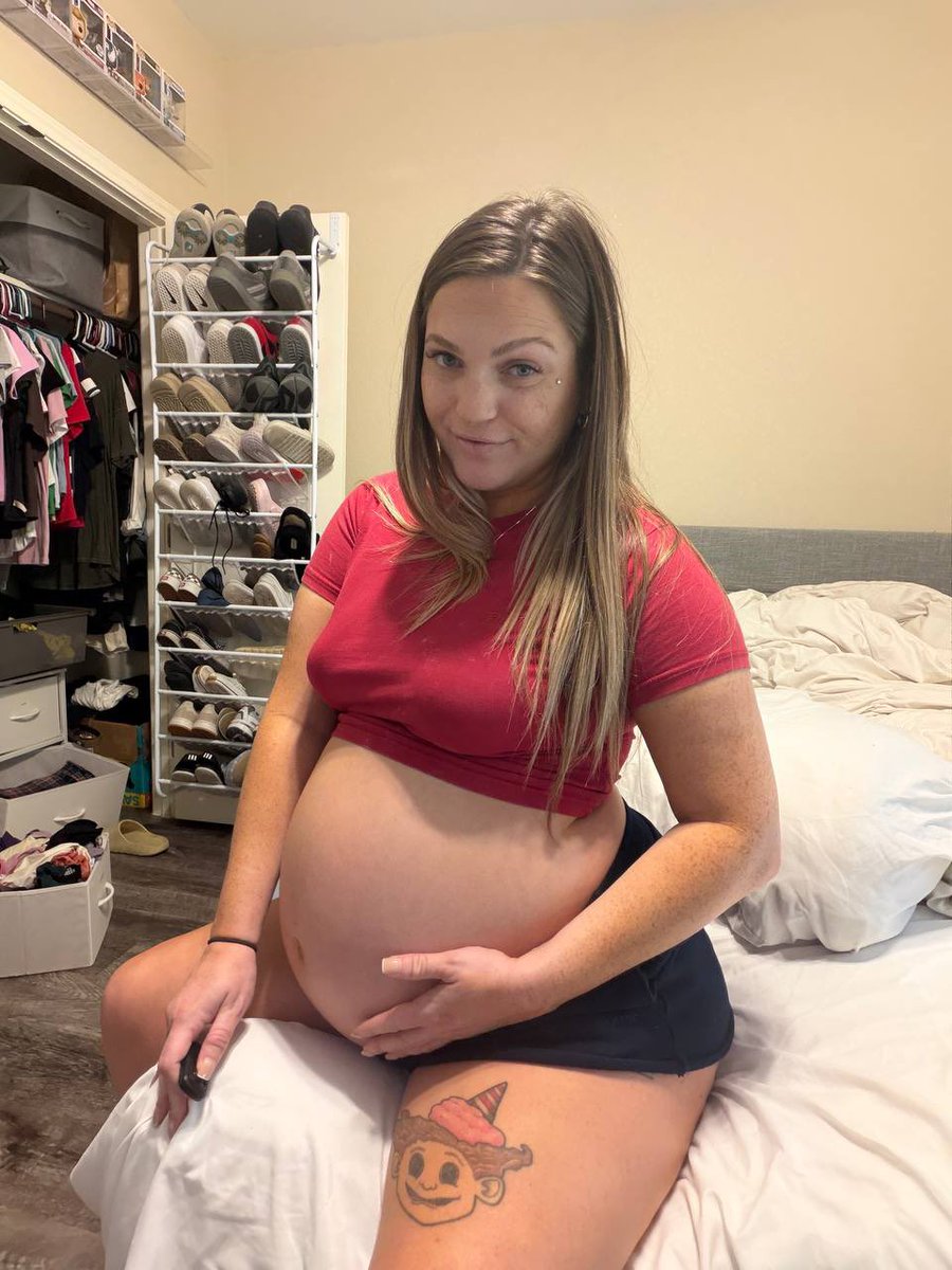 Emmybbyyxo tweet media