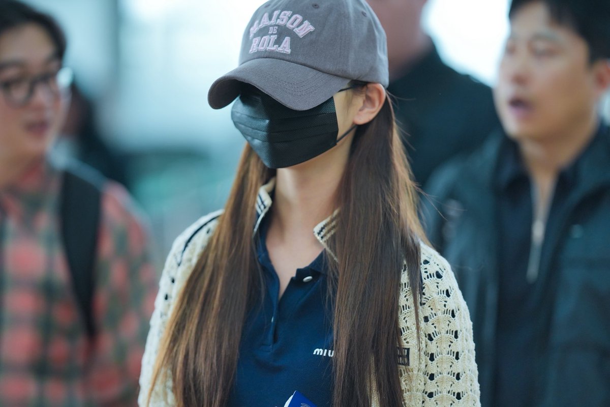 Ayano_WonYoung's tweet photo. 260403 인천공항

🥰

#원영 #WONYOUNG #ウォニョン #장원영  #JANGWONYOUNG #갓기 #IZONE #IVE #아이즈원 #아이브 https://t.co/ctPR9yfLOi