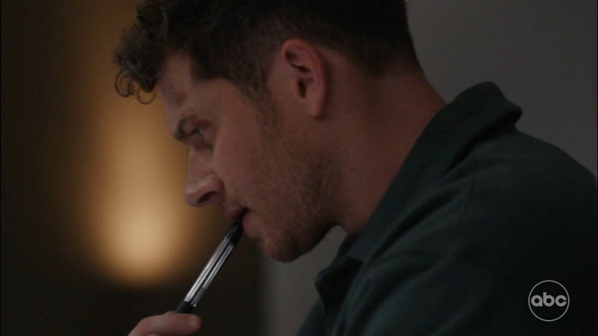 buddiecanonyet's tweet image. is buddie canon yet? 🏳️‍🌈

= no, but the ep was very well made! direction &amp;amp; writing, esp when it comes to pacing+tone, were genuinely REALLY good this time, it was SO nice! plus we got buddie crumbs and eddie outmogging everyone god bless

[APRIL 3rd, ep. 9x16]
#911onABC #buddie
