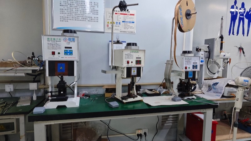 ShunyuanTech's tweet image. Shunyuan Electronic Technology focuses on wireless communication and digital audio. Our antennas provide stable signals for both car and home use, bringing reliable connectivity to your everyday life.#WirelessAntenna
#DigitalAudio
#CarConnectivity
#WirelessSolution